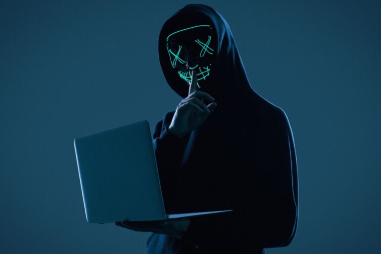 Guerre de l'information : Bots, trolls et faux sites, comprendre les pièges de la désinformation