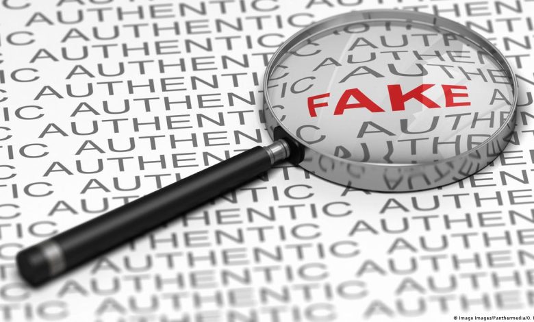 Fact-checking et debunking : Les deux faces d'une même médaille pour contrer les infox